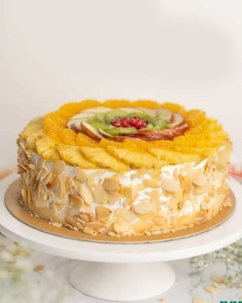 Fresh Cream Fruit Cake