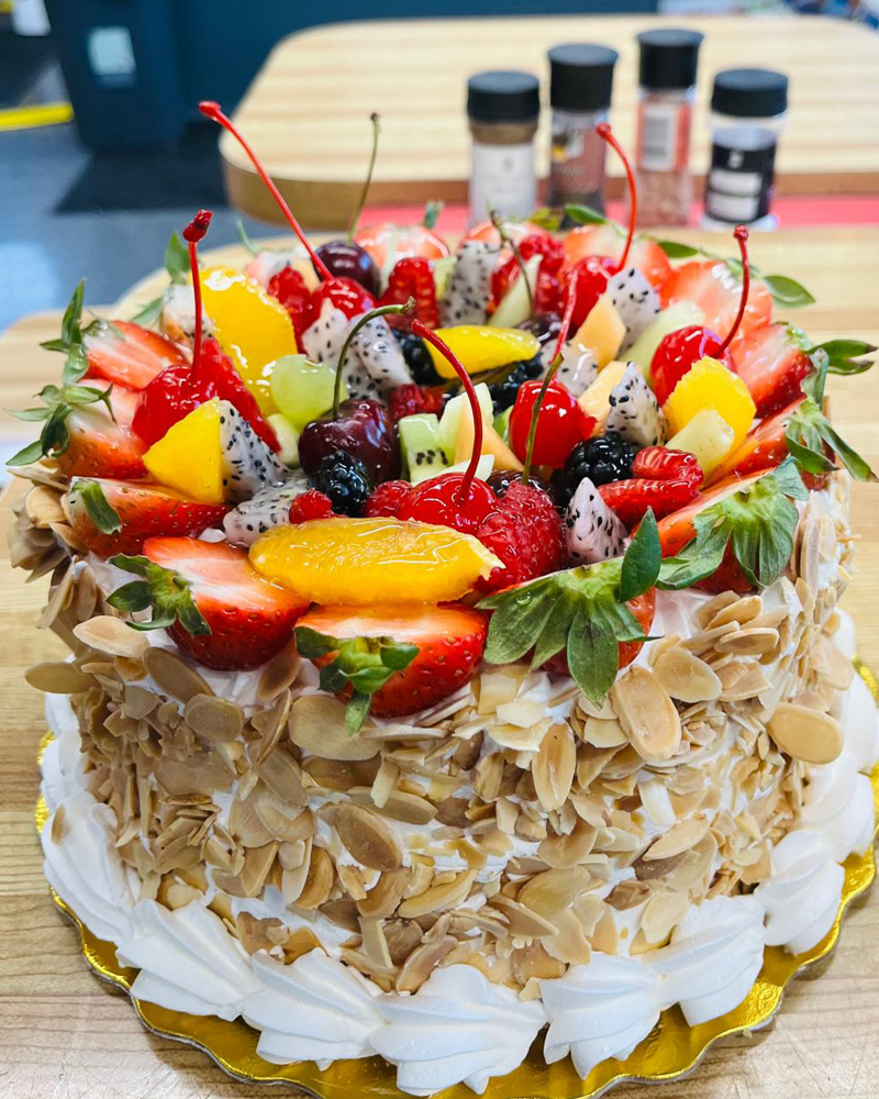 Fresh Cream Fruit Cake